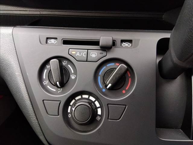 ☆全国納車可能です☆欲しい車が見つかった！！・・けど遠い・・諦めないで下さい！弊社では全国のお客様へ弊社自慢の車輌をお届けしています☆ご相談下さい♪