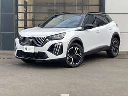 当社の納車前点検・サービスの内容は、車検点検・法定12ヶ月定期点検・油脂類の点検及び交換・バッテリーの点検及び交換等を行い、良好な状態にてご納車させていただきます。