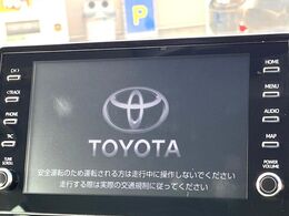 【9インチ　ディスプレイオーディオ】大画面ディスプレイへお持ちのスマートフォンと連携して、ナビやbluetoothでの音楽再生が可能です♪デザインはもちろん操作性も良好！別途ナビ機能の取付可能です♪