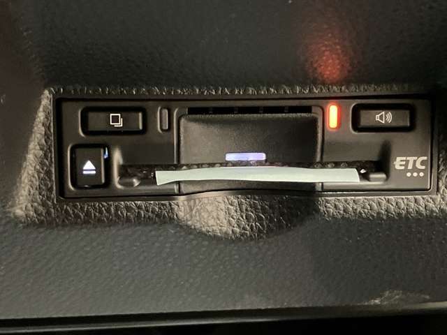 ■お安く提供できる理由■　当社のお車はディーラー、オートオークションからの大量仕入れにより、お客様に喜んでいただけるプライスでご提供します！未使用車ですと新車時に必要な重量税も必要ありません。