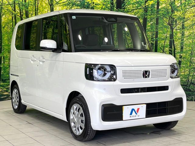 大好評のボディコーティング「弾スプラッシュコート」もご納車までに施工可能。通常のガラスコートと異なる、耐久年数6年の無機質ガラスコーティングが、ボディをキレイな状態に保ってくれます。