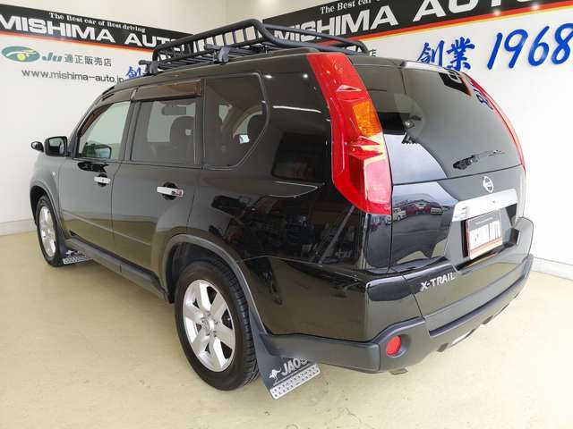 丁度良いサイズで好評のロングセラーSUV　街乗りとアウトドアの二刀流で優秀な1台　オールモード4X4　気になる下回りも綺麗◎