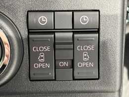 【両側パワースライドドア】スマートキーや運転席のスイッチで後席両側スライドドアの開閉が可能♪電動だから力を入れてドアを開ける必要が無く、小さなお子様でも簡単に開け閉めでき快適です♪