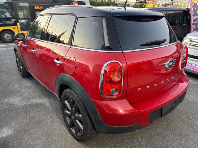 左後方からの写真です。