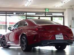 Mercedes me connect搭載！！　専門店ならではの1台！！　安心の右ハンドル！！　禁煙車　取説・記録簿付き　もちろん修復歴御座いません！！　メルセデスが先進技術を投入した