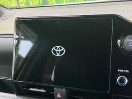 【純正10.5型ナビ】ナビはもちろん、多彩なメディアをお使い頂けます。TV/DVDチューナー装備。AppleCarPlay・AndroidAutoにも対応！