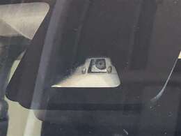 スマートアシスト付き！作動には条件があります、詳しくはスタッフまでお問合せください。