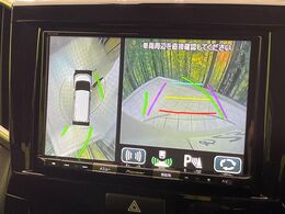 【全方位モニター用カメラ】専用のカメラにより、上から見下ろしたような視点で360度クルマの周囲を確認することができます☆死角部分も確認しやすく、狭い場所での切り返しや駐車もスムーズに行えます。