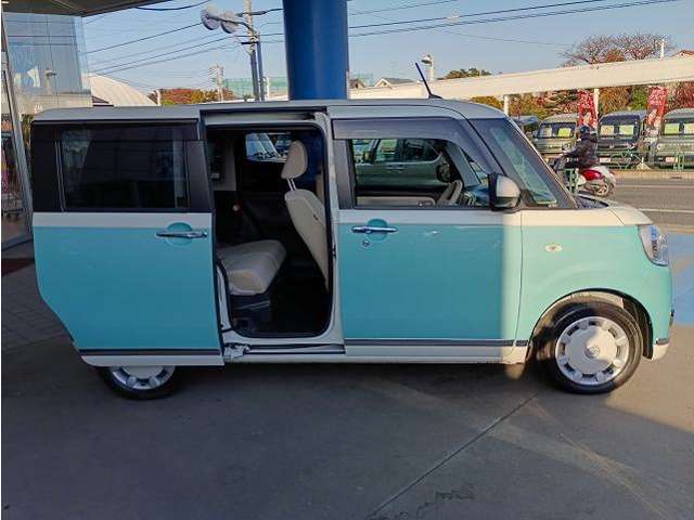 禁煙車☆メモリーナビ☆地デジ☆Bluetooth☆全方位モニター☆両側電動スライドドア☆衝突軽減ブレーキ☆ドライブレコーダー☆ETC☆シートヒーター☆LEDオートライト☆フォグ☆スマートキー