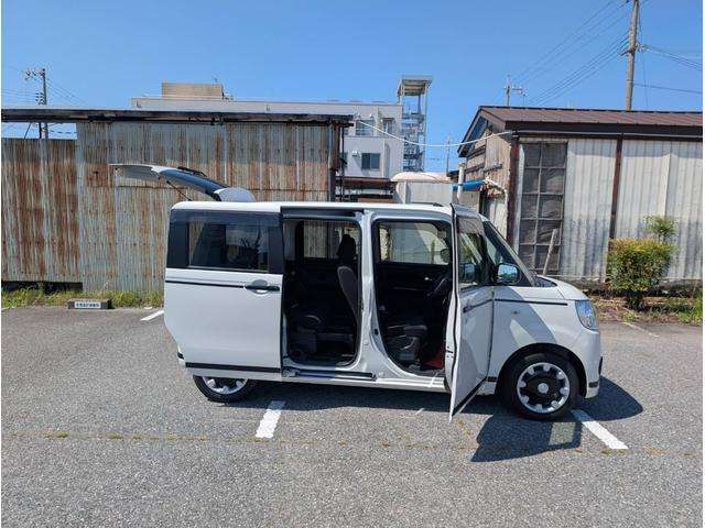 両側パワースライドドア