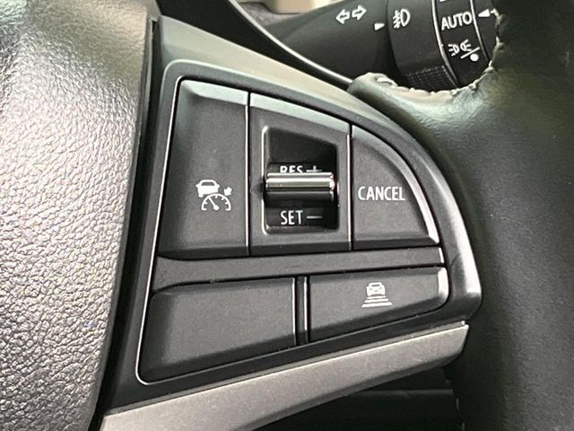 【アダプティブクルーズコントロール】高速道路での長距離走行が楽に！！自動で速度を保つクルーズコントロールが、衝突軽減システムと連携し、前方の車両を感知して車間を保つように速度調節してくれます！！