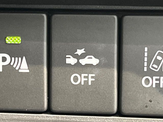 【スズキ　セーフティサポート】走行中に前方の車両等を認識し、衝突しそうな時は警報とブレーキで衝突回避と被害軽減をアシスト。より安全にドライブをお楽しみいただけます。