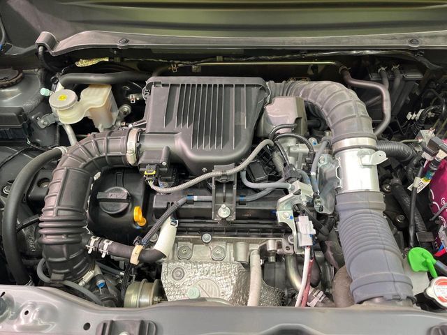 親切・丁寧な専門メカニックスタッフが応対！・車検・点検整備・事故等の修理などアフターサービスも安心。お車のカスタマイズもネクステージのサービススタッフまでご相談ください！