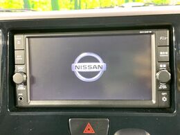 【純正ナビ】人気の純正ナビを装備。オーディオ機能も充実しており、Bluetooth接続すればお持ちのスマホやMP3プレイヤーの音楽を再生可能！毎日の運転がさらに楽しくなります！！