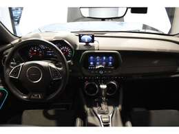 人生は、もっとドラマチックに。キャデラック・シボレーは単なる移動手段ではなく、あなたの個性を表現し、人生を彩る特別な一台となります。長年の経験と実績を持つ当店が、あなたの「特別な毎日」をサポートします