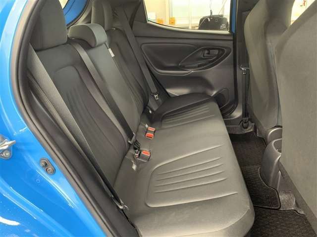 コンパクトながらリアシートもスペースをしっかり確保！