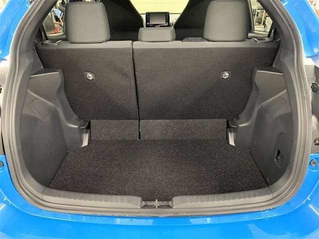 使いやすさ満載のラゲージスペースです。