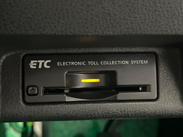 【ETC】高速道路の料金所をストレスなく通過！話題のスポットやサービスエリアに多い「スマートIC」利用時は必須のアイテムです。当店でセットアップを実施、ご納車当日からすぐにご利用いただけます！