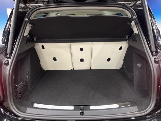 ●トランクルーム：趣味が広がる収容スペース！これだけの広さがあればお買い物やレジャーなどにも最適です！使用感も少なくきれいな状態を維持しております。