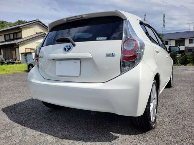 禁煙車☆車検令和9年7月までございます。内装、外装、エンジンルームクリーニング済です。オイル交換、クーラント点検補充もばっちりです。