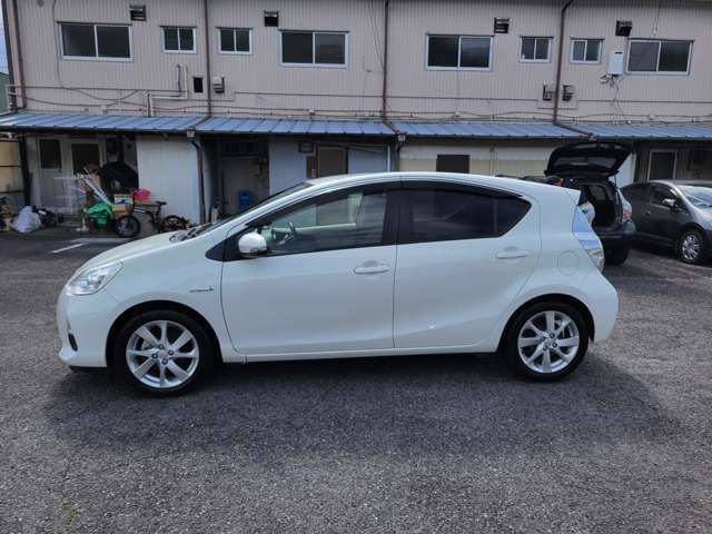 遠方の方で車を見に来るのが難しい方もご安心ください。気になる箇所などメールで写真を送ることができます。
