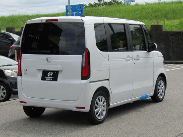 全国でも珍しいオートバックスに併設した富山の車販売・車買取の専門店です。新車・中古車・登録済未使用車などなんでもOK！当店のスタッフはカー用品の知識、クルマの知識も豊富ですのでお気軽にお声がけください。