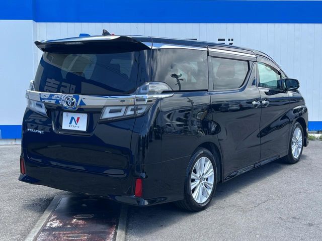 大好評のボディコーティング「弾スプラッシュコート」もご納車までに施工可能。通常のガラスコートと異なる、耐久年数6年の無機質ガラスコーティングが、ボディをキレイな状態に保ってくれます。