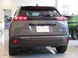 ドライブレコーダー、ETC、レーダー等の取付、ボディーコーティングやスモークフィルム施工等ご要望に応じてご対応いたします。