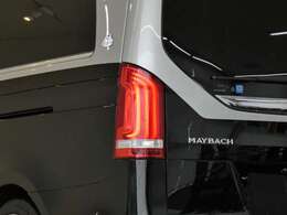 ディストロニックプラス・レーンキーピングアシスト）等豪華装備満載です！！　今、話題のクリーンディーゼルエンジンと電子制御7速ATが軽快な走りを演出してくれます！！