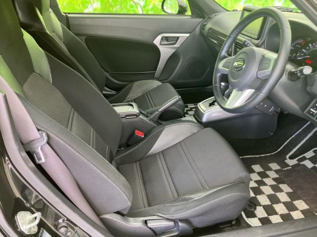 「この車の写真をもっと見たい」「状態が気になる」「この装備はついている？」どんな小さな疑問でもお気軽にお問い合わせください！