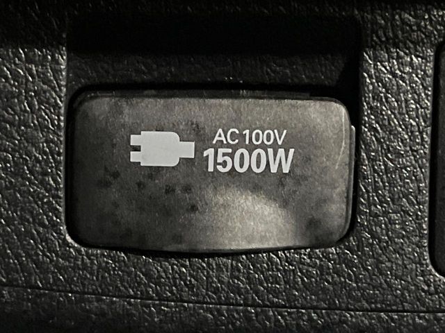 【1500Wアクセサリーコンセント】消費電力1500Wまでの家電が使えます。キャンプやスポーツ・アウトドアでのアクティビティはもちろん、災害・停電の際に大活躍♪