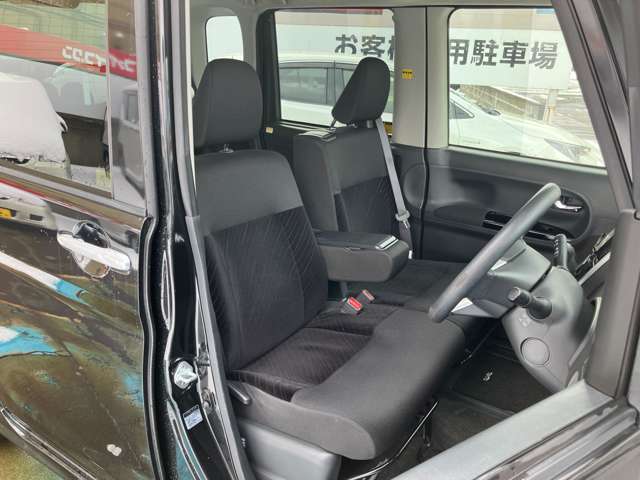 ブリヂストンタイヤ、ヨコハマタイヤなど、タイヤ販売にも自信あり！サマータイヤ、スタッドレスタイヤなど、お車と一緒にご注文いただく事で、お支払いもひとつに纏められますし、交換工賃等の節約にも繋がります。