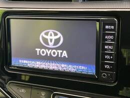 【純正ナビ】人気の純正ナビを装備しております。ナビの使いやすさはもちろん、オーディオ機能も充実！キャンプや旅行はもちろん、通勤や買い物など普段のドライブも楽しくなるはず♪