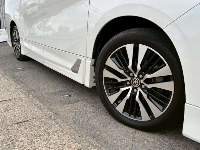 ご来店頂く全てのお客様をスタッフ一同笑顔で、お出迎えさせて頂きます。　些細なことでも構いませんので、ご連絡をお待ちしております。　　お問い合わせ電話番号は、0567-31ー6760までお願い致します。