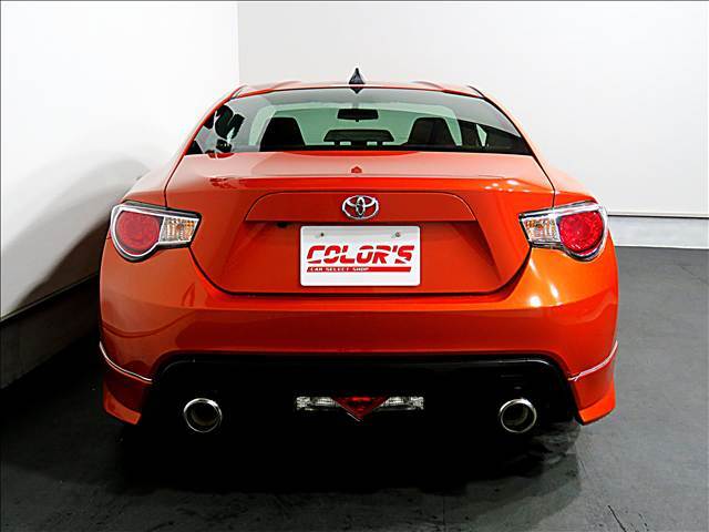 COLOR’Sはお客様のカーライフをサポートする総合プロCARショップです！車の販売に限らず、車検やアフター・メンテナンス・ドレスアップから車の買取りに至るまでお車の事なら何でもご相談下さい。