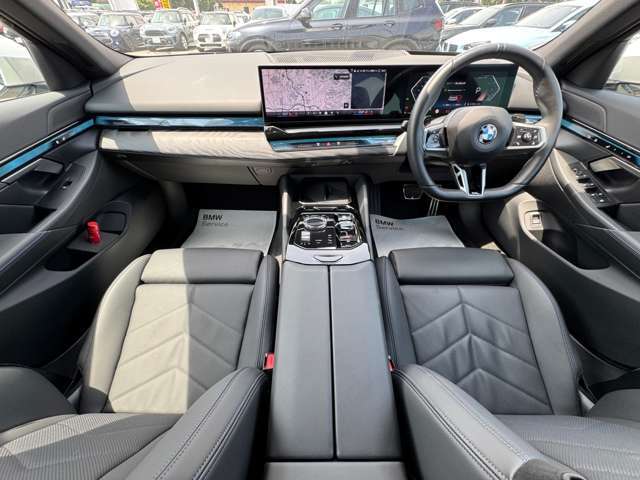 こちらのお車は【鶴ヶ島店に展示】しております。◆無料電話：0078-6003-343423◆直通電話：049-286-1002◆埼玉県鶴ヶ島市高倉1230-2☆ご来場、お問合せをお待ちしております！