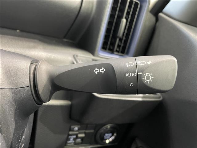 気になる車はすぐにお問い合わせください！画面右側の0066から始まる無料ダイヤルからお問い合わせ下さい！専門スタッフがお車のご質問にお答えいたします！