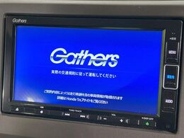 【純正ナビ】人気の純正ナビを装備。オーディオ機能も充実しており、Bluetooth接続すればお持ちのスマホやMP3プレイヤーの音楽を再生可能！毎日の運転がさらに楽しくなります！！