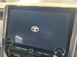 【14インチディスプレイオーディオ】画面内にオーディオ操作はもちろん、空調の調整機能なども盛り込んだ多機能なディスプレイオーディオです！スマートフォン連携はもちろん、車載ナビもお使いいただけます♪