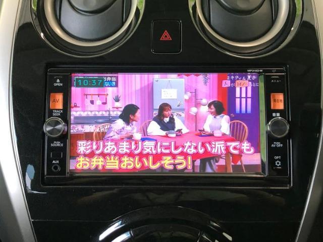 WECARSでは各商談席に大型モニターをご用意しております！見やすい大画面でゆったりと全国の在庫をご覧いただけます！是非ご来店お待ちしております！