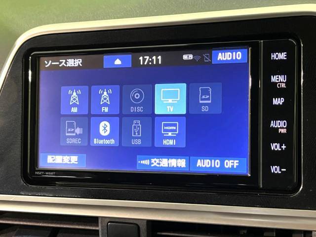 【純正ナビ】人気の純正ナビを装備。オーディオ機能も充実しており、Bluetooth接続すればお持ちのスマホやMP3プレイヤーの音楽を再生可能！毎日の運転がさらに楽しくなります！！