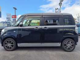 両側電動スライドドアです♪