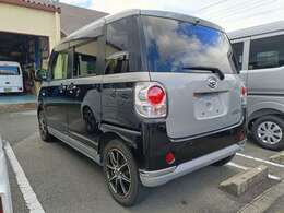 両側電動スライドドアで、お子さんの乗り降りも楽々♪