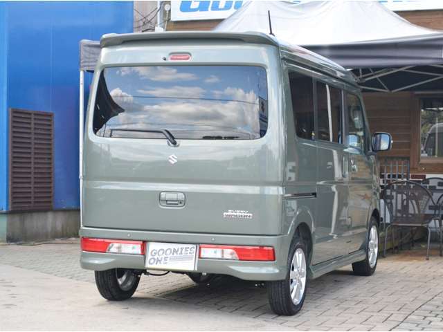 自社カスタムパーツブランドも取り揃えております！