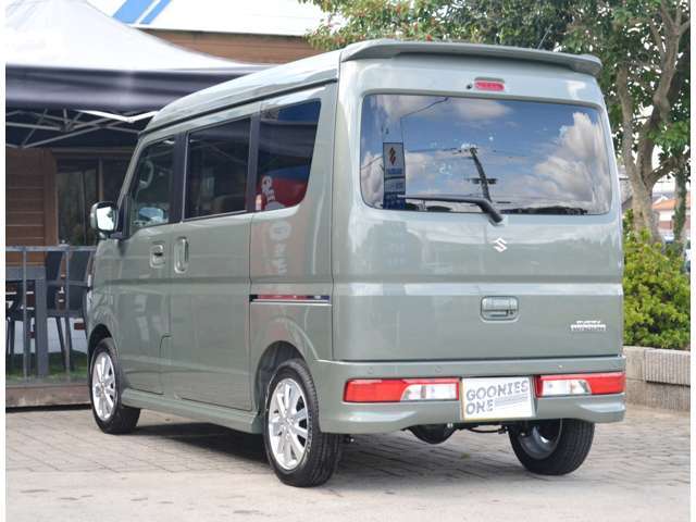 接客スタッフにも自信あり/初めてのお客様でもお気軽にご来店をいただけますよう努めております/