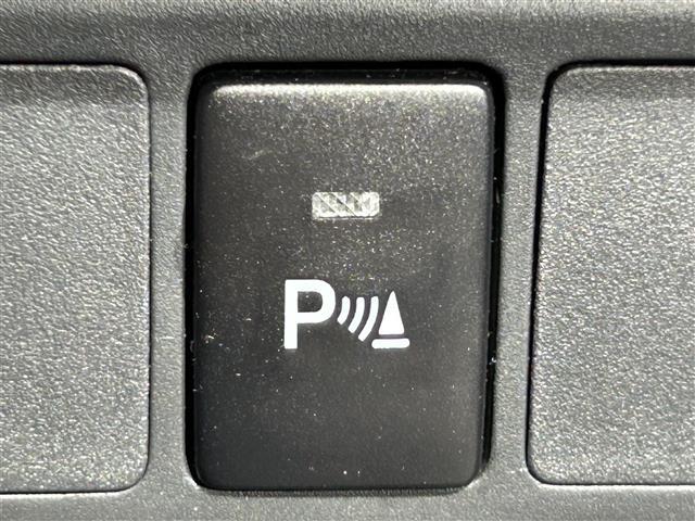 【運転席操作部】『運転席周辺の装備』の画像になります。快適なドライブを楽しむための機能が装備されています！運転席から触れるので使いやすいです！