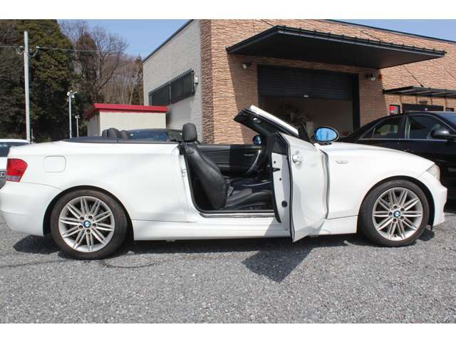 このサイズの輸入車でFRはBMW1シリーズだけですね。