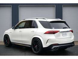 パノラミックスライディングルーフ　AMG　RIDE　CONTROLスポーツサスペンション