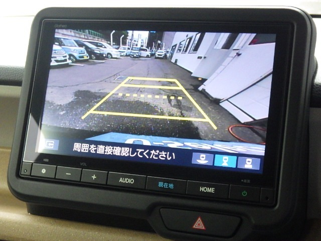■バックカメラ■ガイドラインが付いているので車庫入れも楽々です！トランク下部分の死角もカバーしてくれるので運転も安心です♪