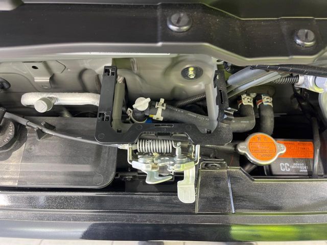 親切・丁寧な専門メカニックスタッフが応対！・車検・点検整備・事故等の修理などアフターサービスも安心。お車のカスタマイズもネクステージのサービススタッフまでご相談ください！